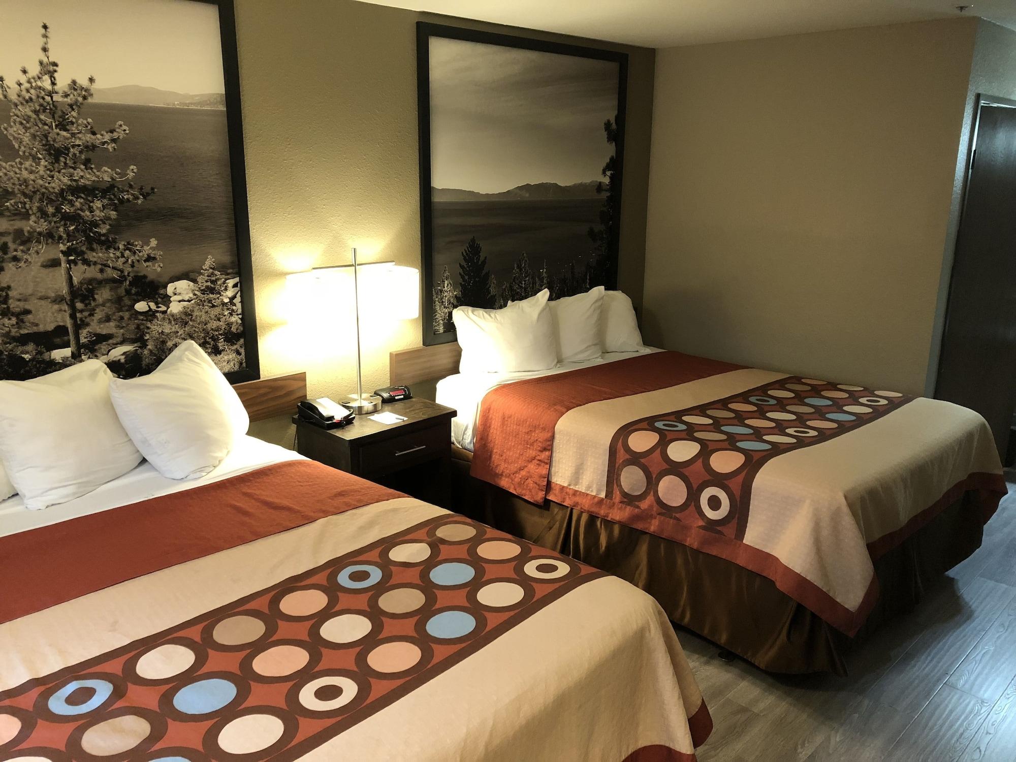 فندق Super 8 By Wyndham ردينغ، كاليفورنيا المظهر الخارجي الصورة