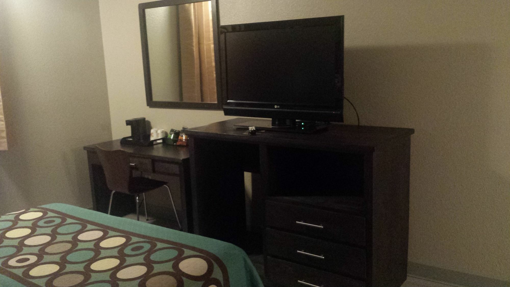فندق Super 8 By Wyndham ردينغ، كاليفورنيا المظهر الخارجي الصورة
