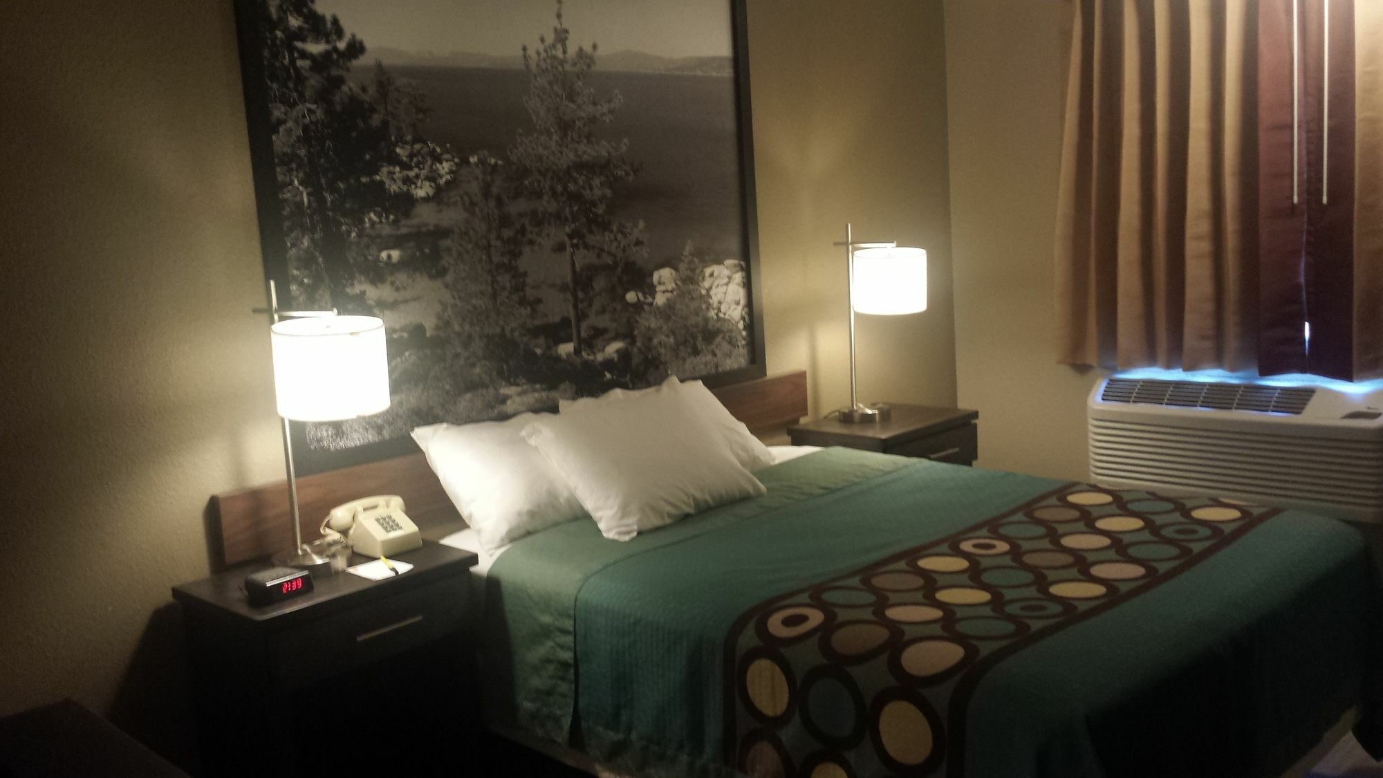 فندق Super 8 By Wyndham ردينغ، كاليفورنيا المظهر الخارجي الصورة